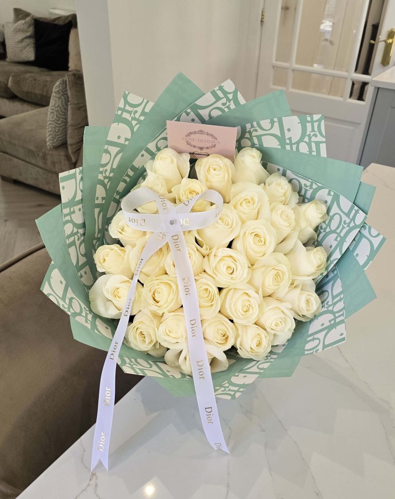 25 white Roses (1) (1)